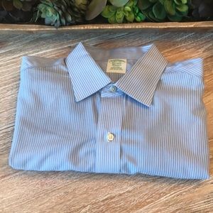 Men’s Brooks Brothers classic (16 1/2 - 34)